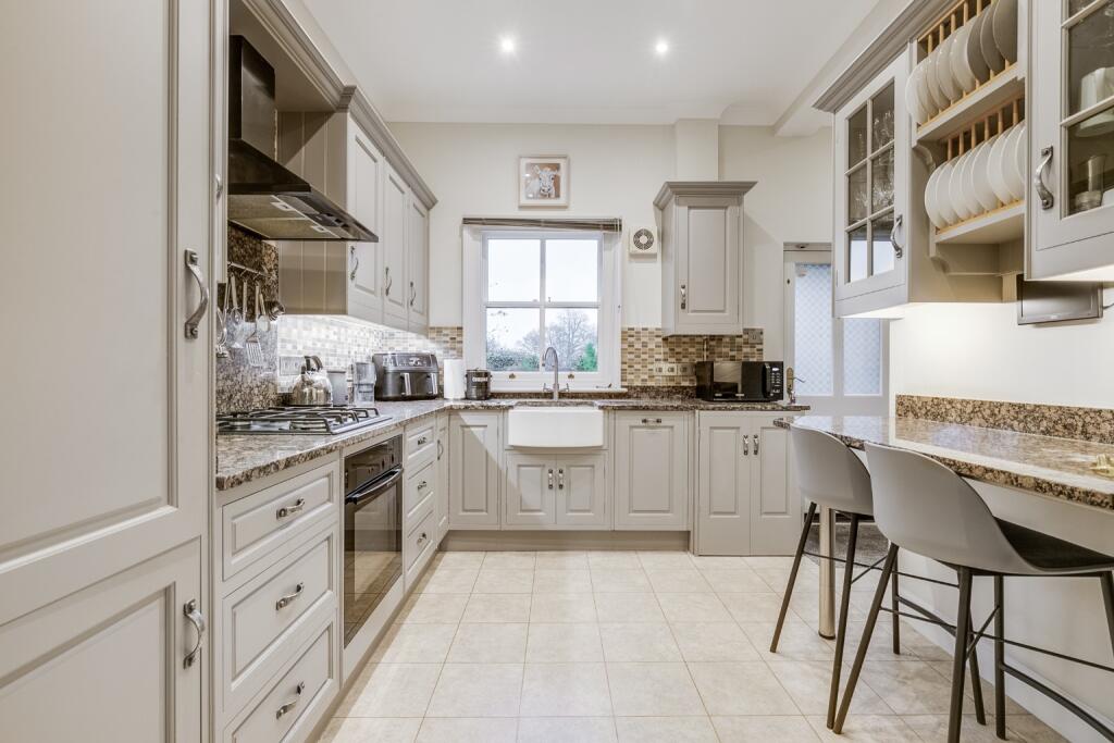 Additional image 5 of Sherrards Mansions, Welwyn Garden City, Hertfordshire, AL8 7AY