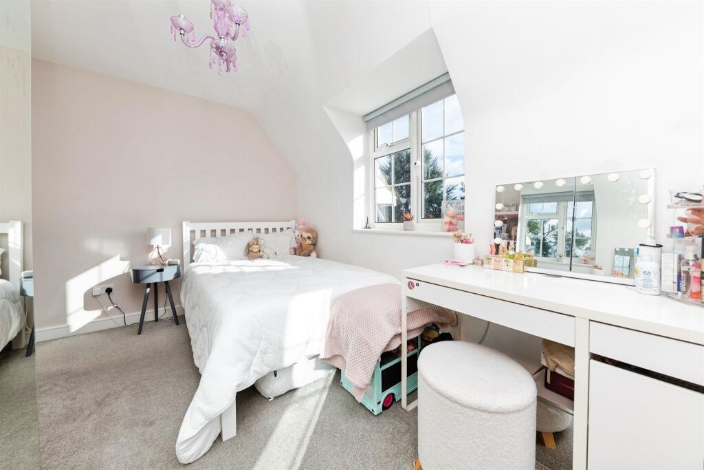 Additional image 16 of Digswell Road, Welwyn Garden City