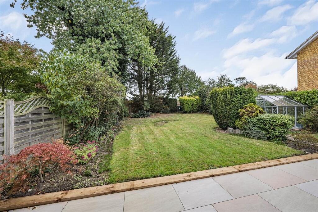 Additional image 17 of Dell Rise, Park Street, St. Albans