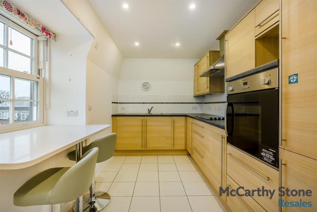 Additional image 8 of Peel Court, College Way, Welwyn Garden City, Hertfordshire, AL8 6DG