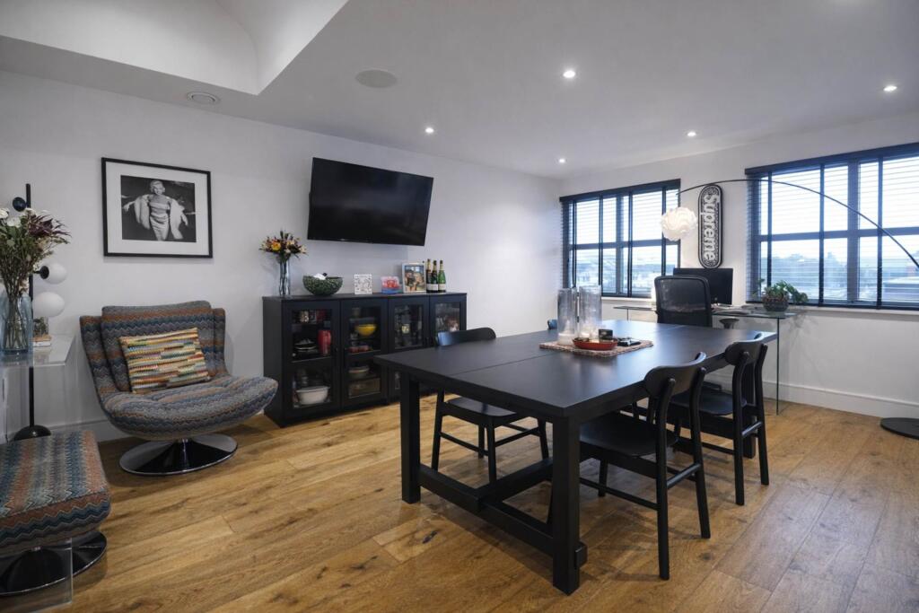 Additional image 9 of Parkgate House, Great North Road, Hatfield