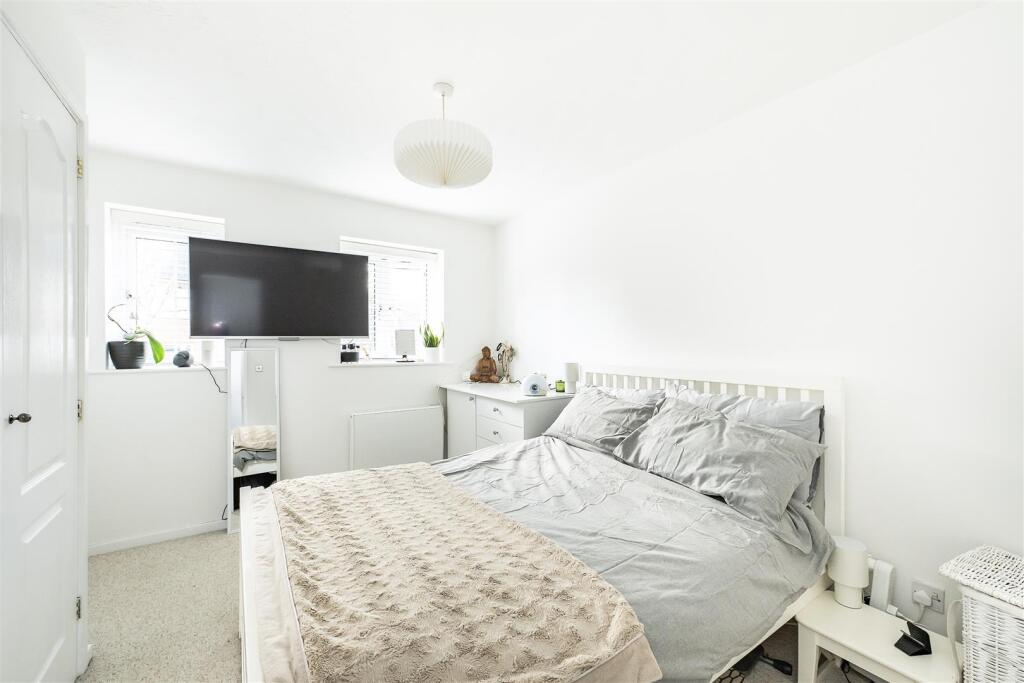 Additional image 4 of Loire Mews, Harpenden