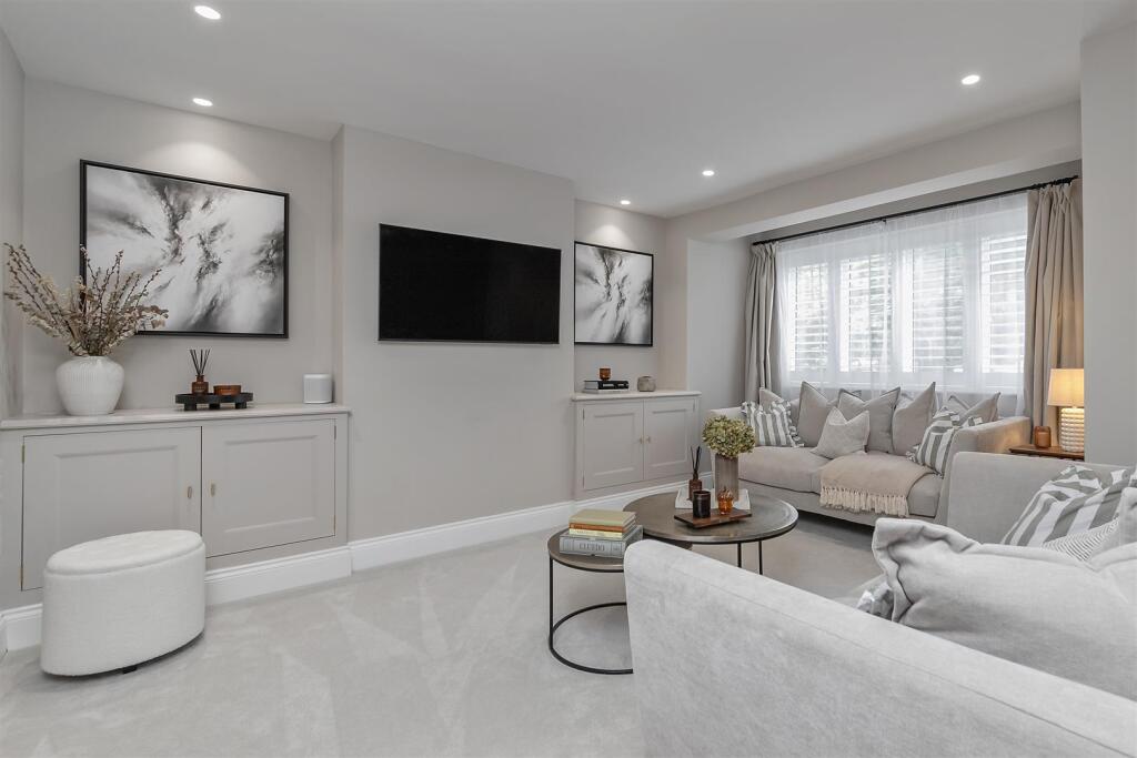 Additional image 4 of Ellenbrook Crescent