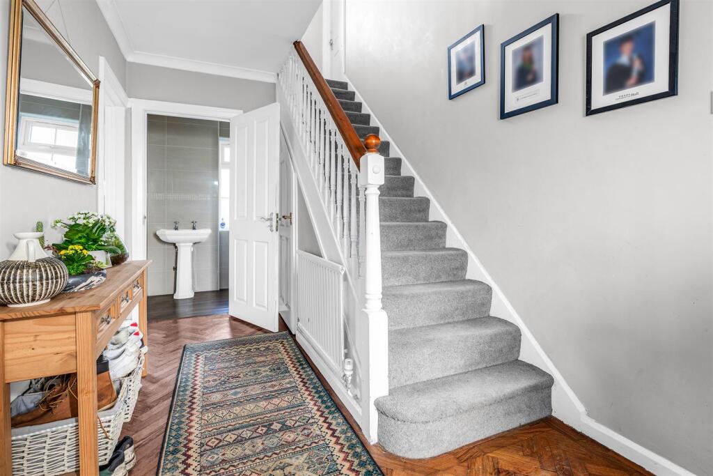 Additional image 12 of Youngs Rise, Welwyn Garden City