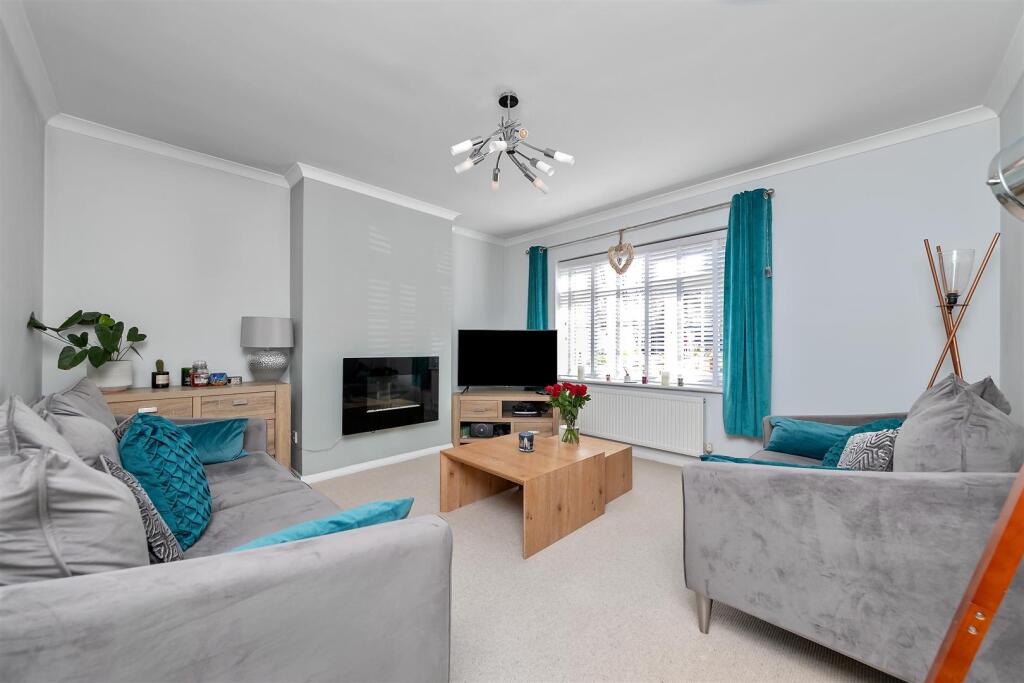 Additional image 13 of Blackthorn Close, St. Albans