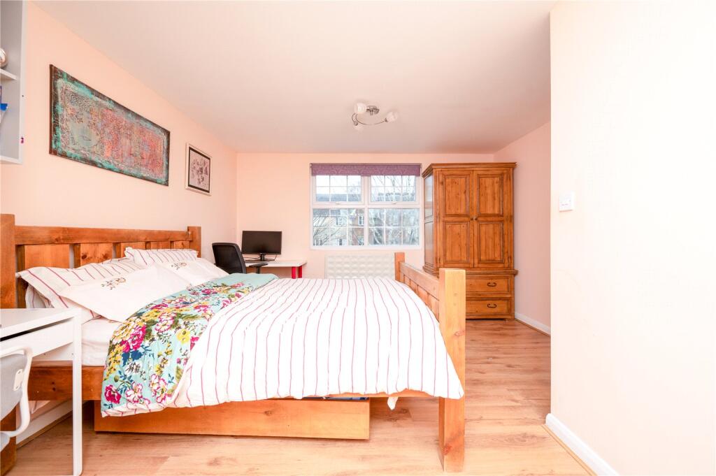 Additional image 9 of Holyrood Crescent, St. Albans, Hertfordshire