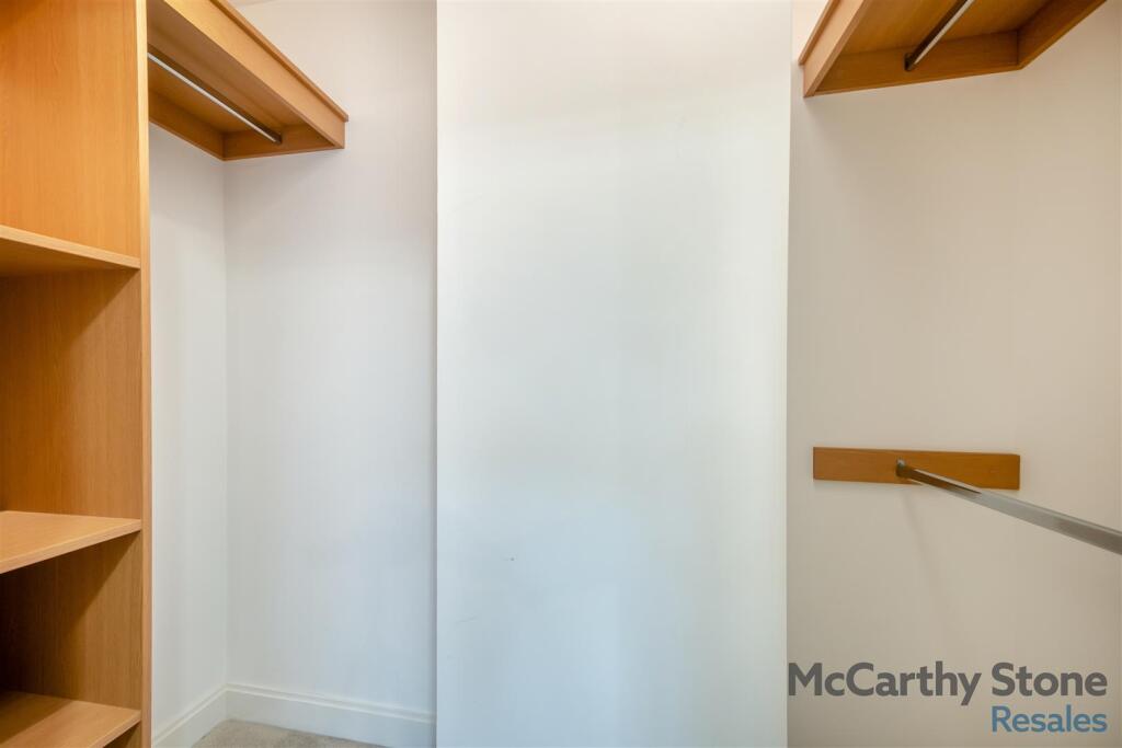 Additional image 13 of Great North Road, Hatfield