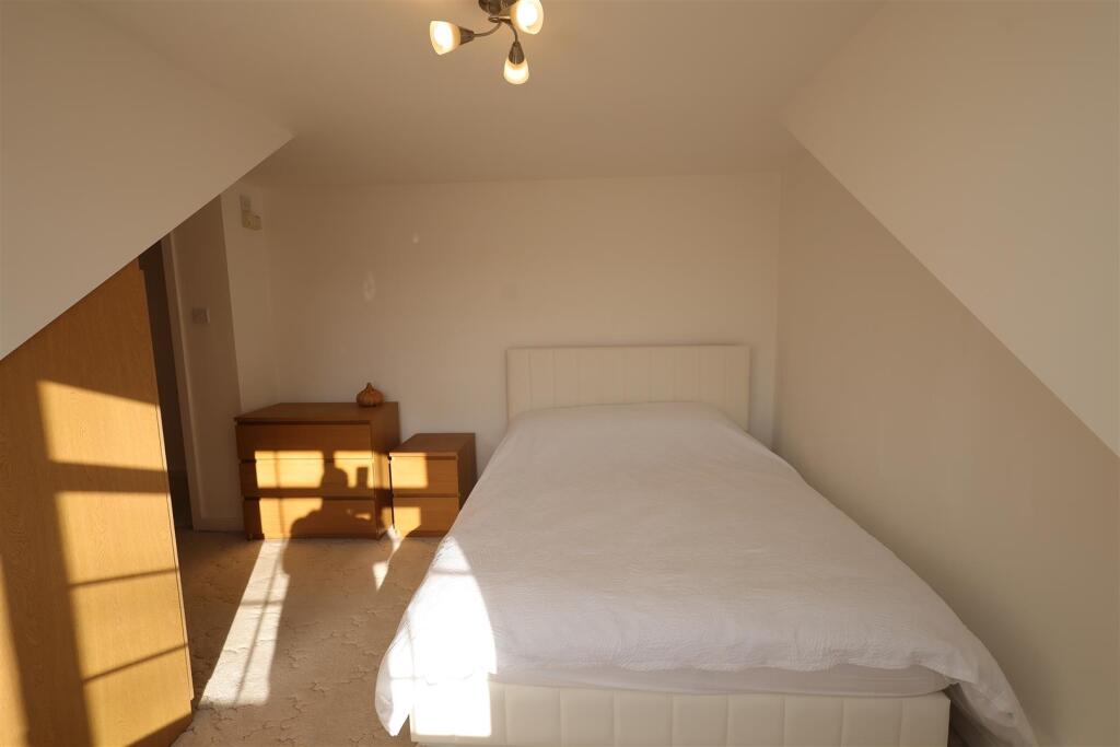 Additional image 21 of Bulls Lane, Brookmans Park