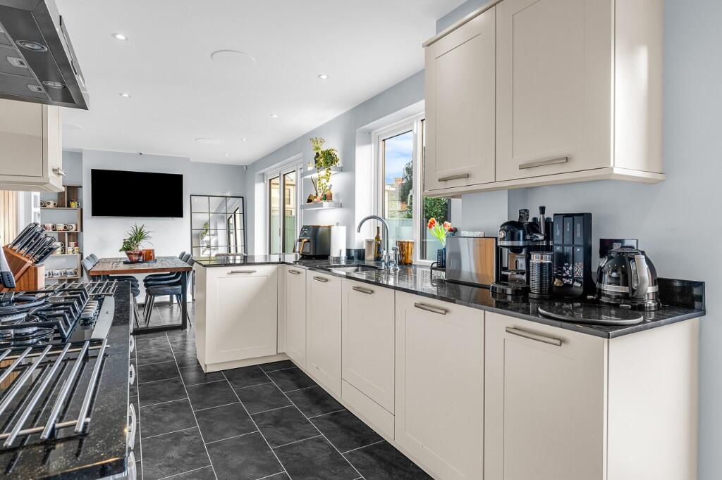 Additional image 10 of Selwyn Crescent, Hatfield, Hertfordshire, AL10