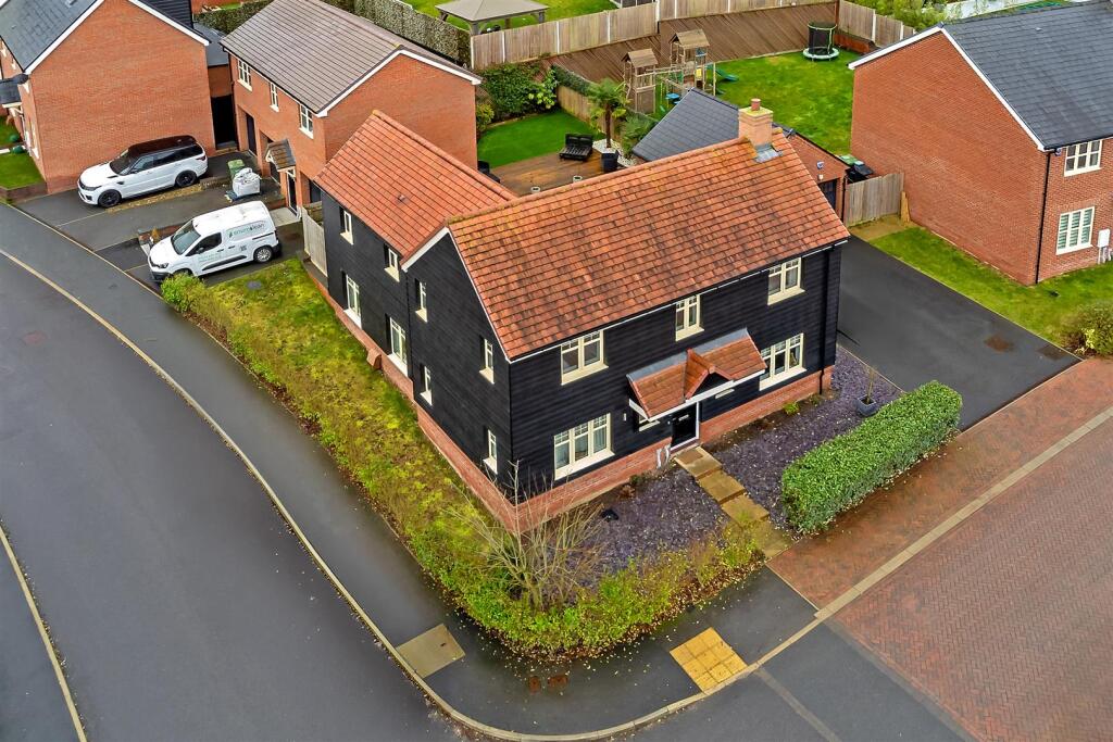 Additional image 31 of Milvus Road, St. Albans