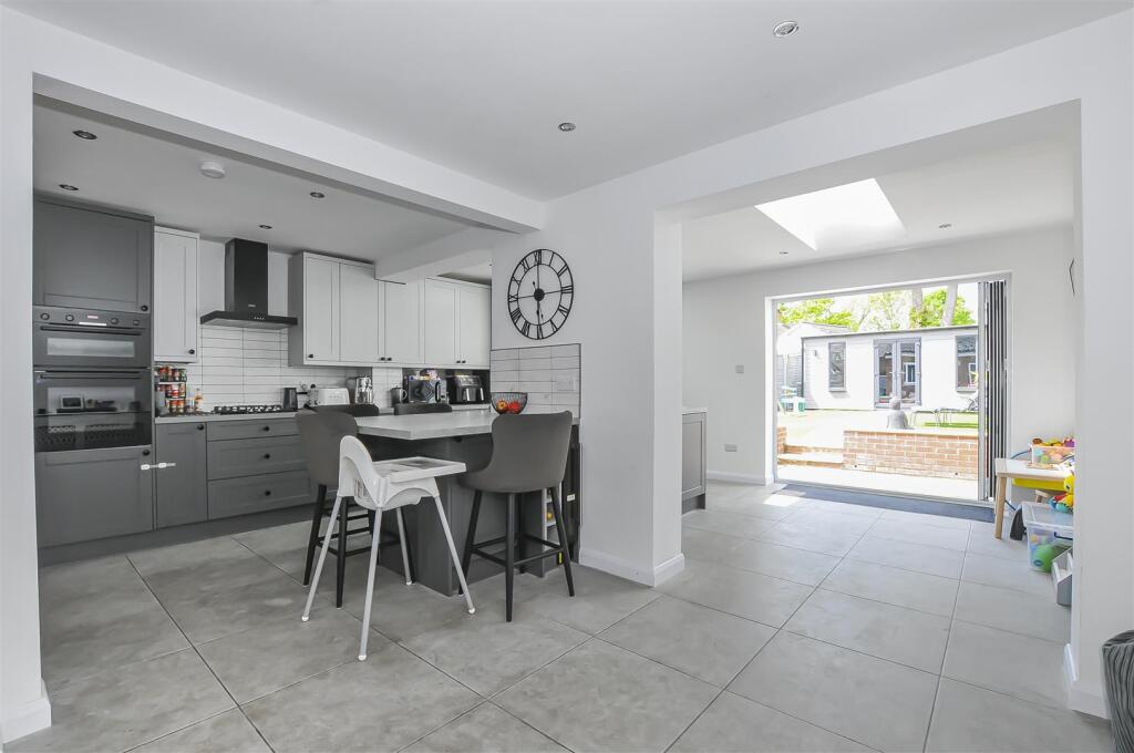 Additional image 6 of Claremont, Bricket Wood, St. Albans