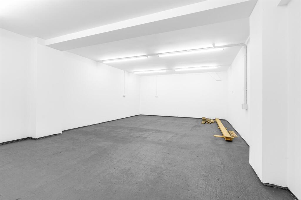 Additional image 22 of Oaklands Rise, Welwyn