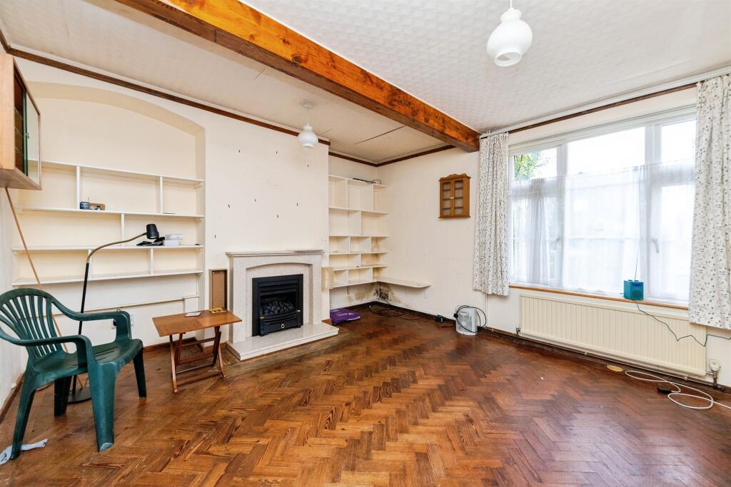 Additional image 2 of Applecroft Road, Welwyn Garden City