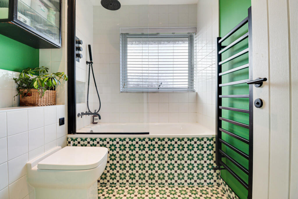 Additional image 10 of The Cleave, Harpenden, Hertfordshire, AL5