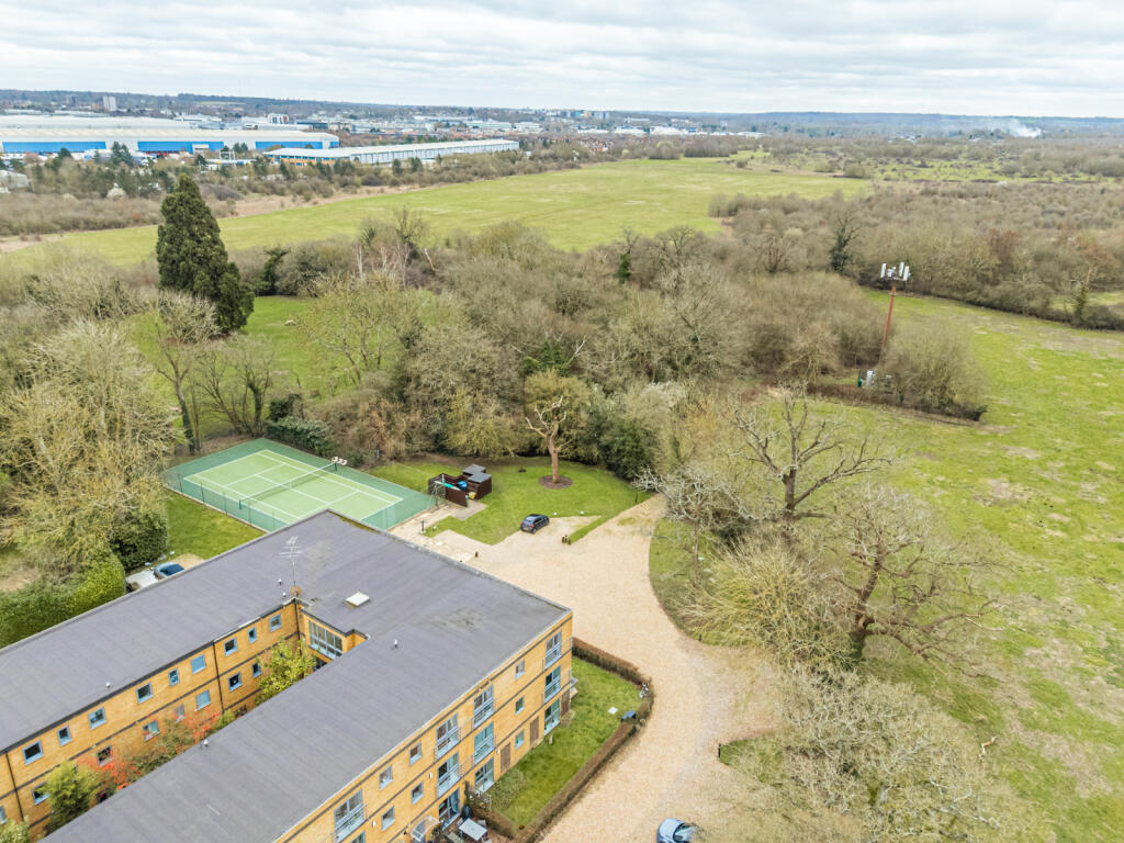 Additional image 11 of Astwick Manor, Coopers Green Lane, Hatfield, Hertfordshire, AL10