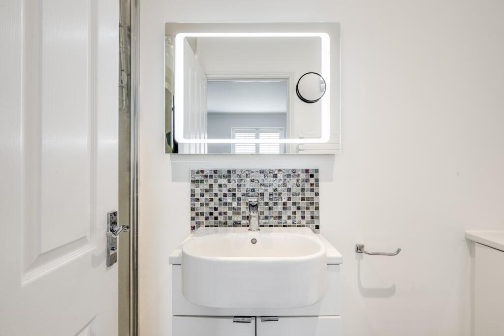 Additional image 10 of Parkway, Welwyn Garden City, Hertfordshire, AL8