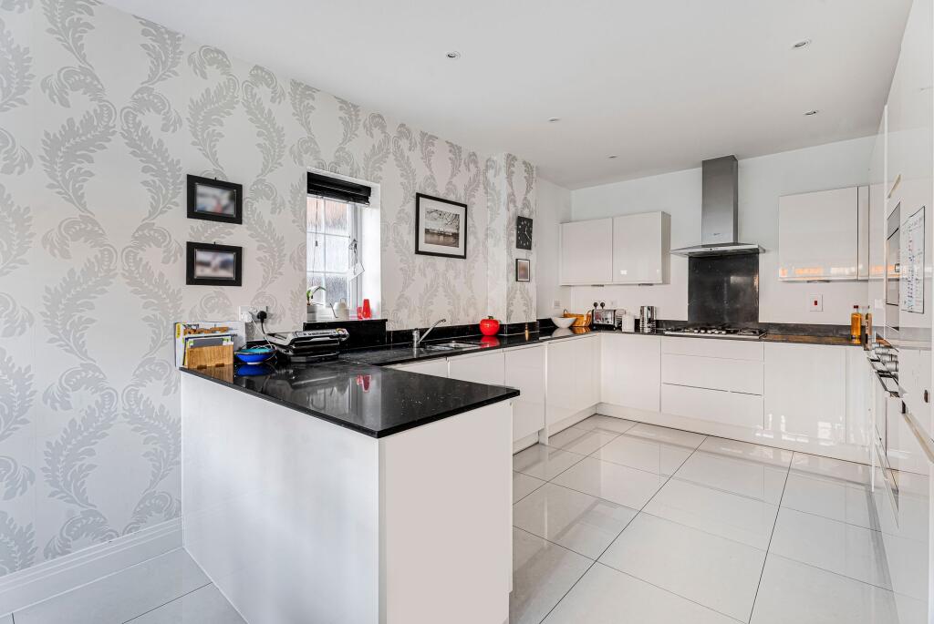 Additional image 11 of Mortimer Crescent, Kings Park, AL3