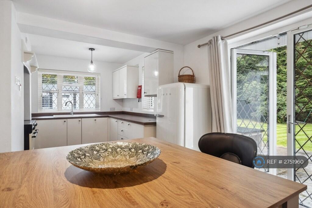 Additional image 9 of Darby Drive, Welwyn, AL6