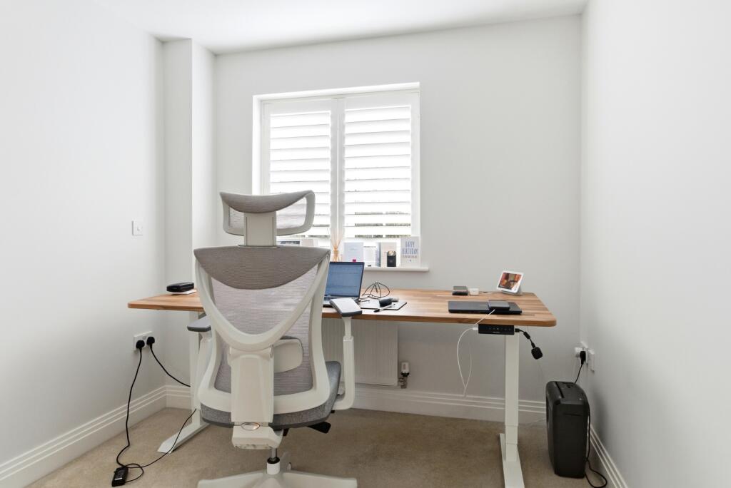 Additional image 17 of Mortimer Crescent, Kings Park, St. Albans, Hertfordshire, AL3