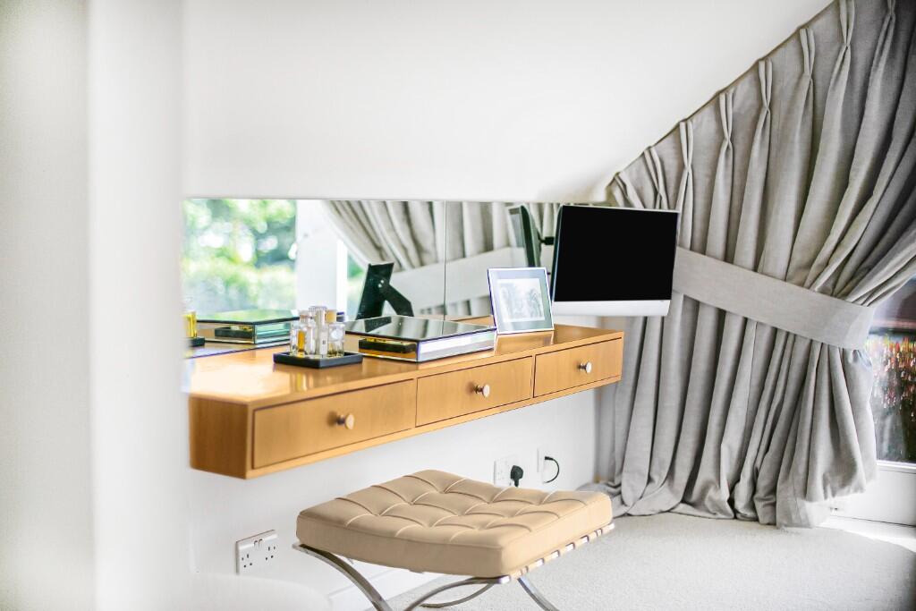 Additional image 21 of Truly distinctive family home, 1 Lamb Lane, Redbourn, AL3