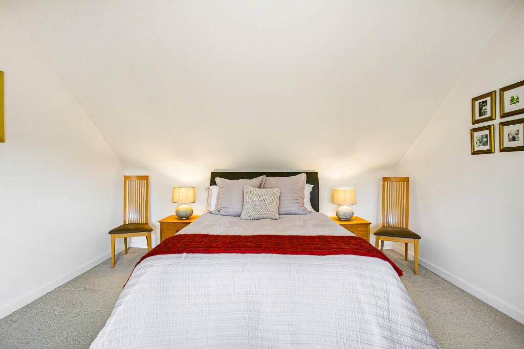 Additional image 28 of Truly distinctive family home, 1 Lamb Lane, Redbourn, AL3