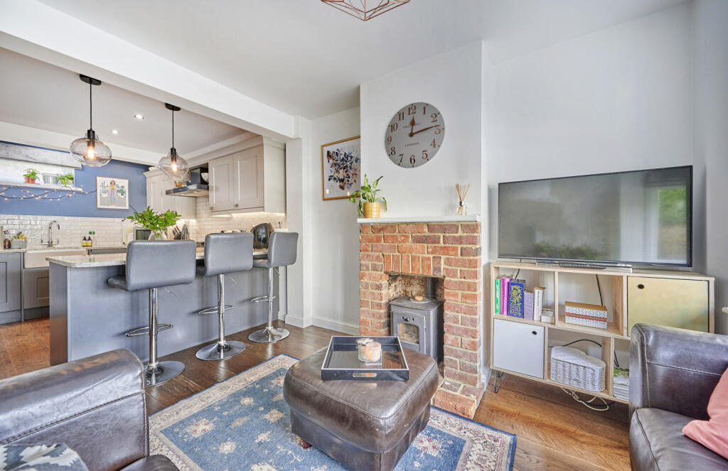 Additional image 9 of Bloomfield Road, Harpenden, Hertfordshire, AL5