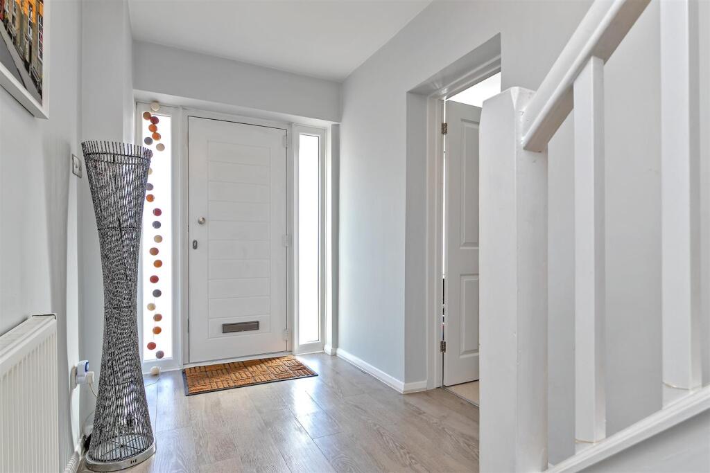 Additional image 12 of Blackthorn Close, St. Albans