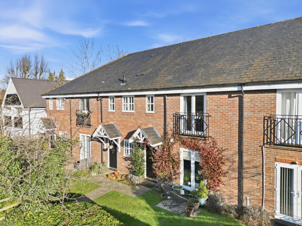 Additional image 18 of Minister Court, Frogmore, St. Albans