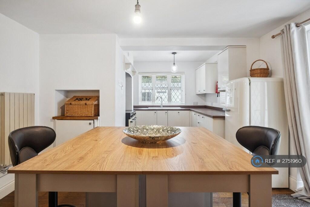 Additional image 4 of Darby Drive, Welwyn, AL6