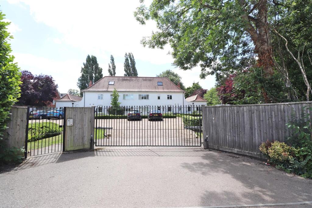 Additional image 16 of Shenley Lane, St. Albans