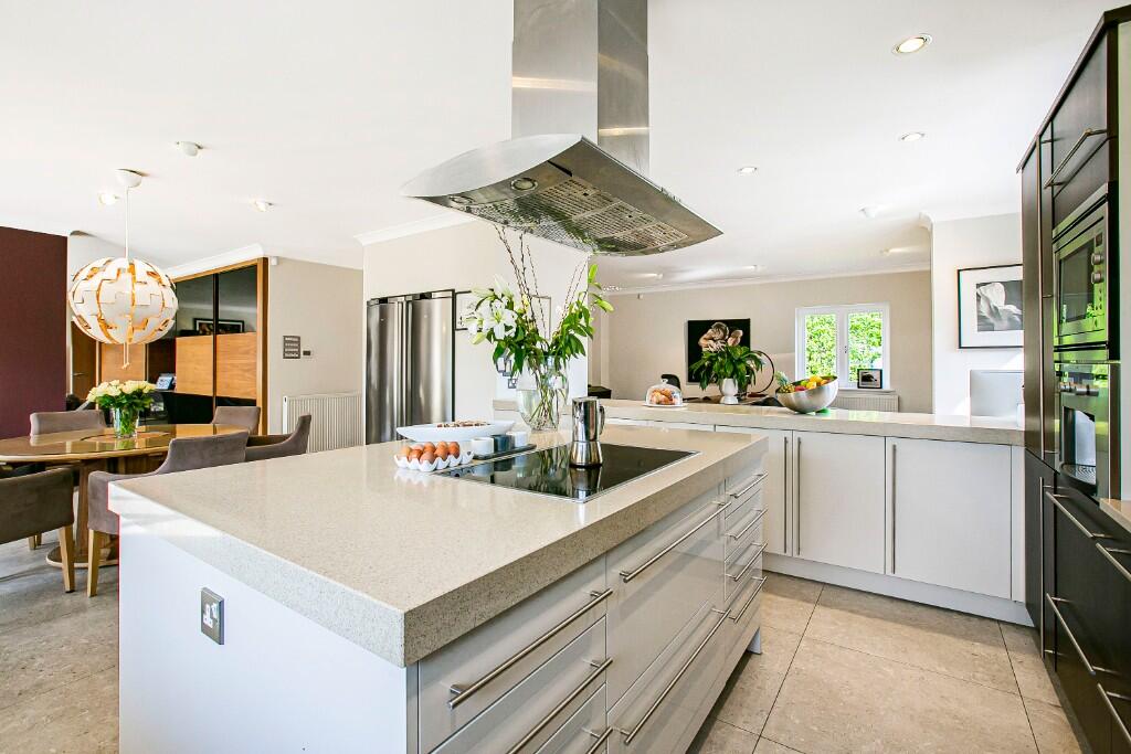 Additional image 8 of Truly distinctive family home, 1 Lamb Lane, Redbourn, AL3