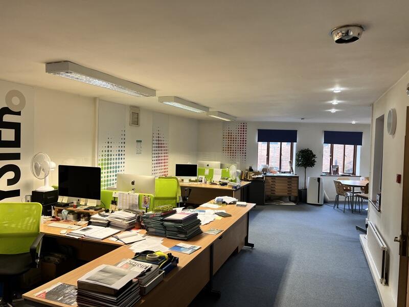 Additional image 2 of 3 Thompsons Close, Harpenden, Hertfordshire