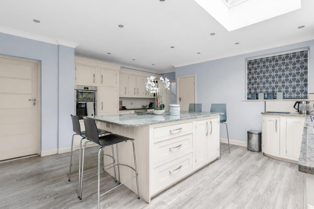 Additional image 10 of Mandeville Rise, Welwyn Garden City