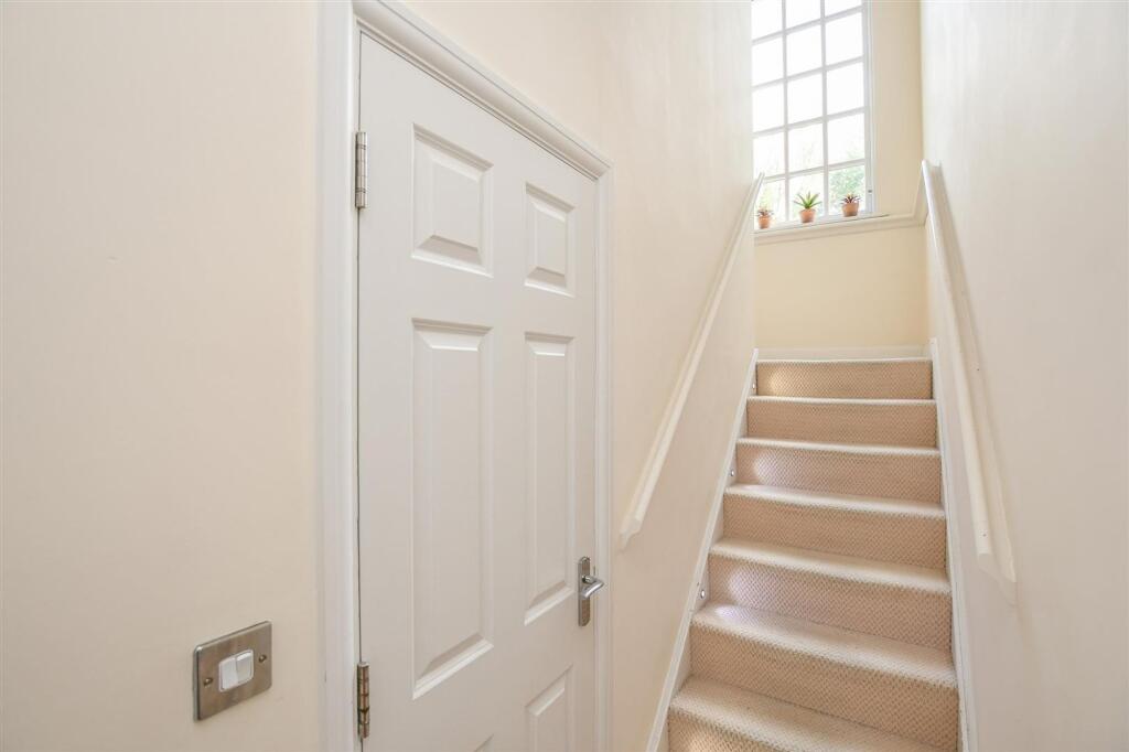 Additional image 6 of Goldring Way, London Colney, AL2