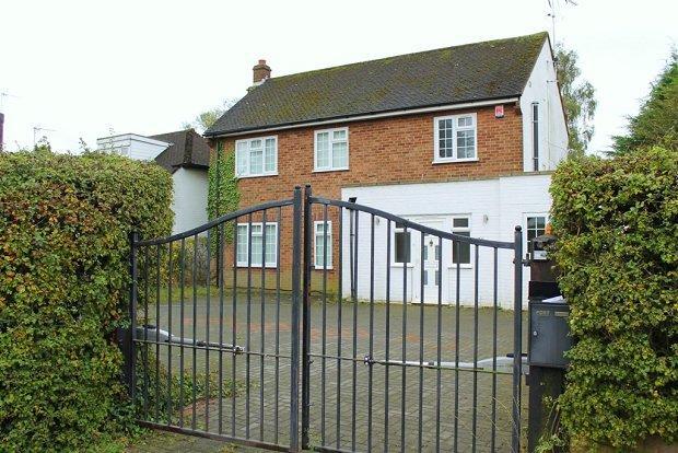 Huggins Lane , North Mymms, Welham Green , AL9