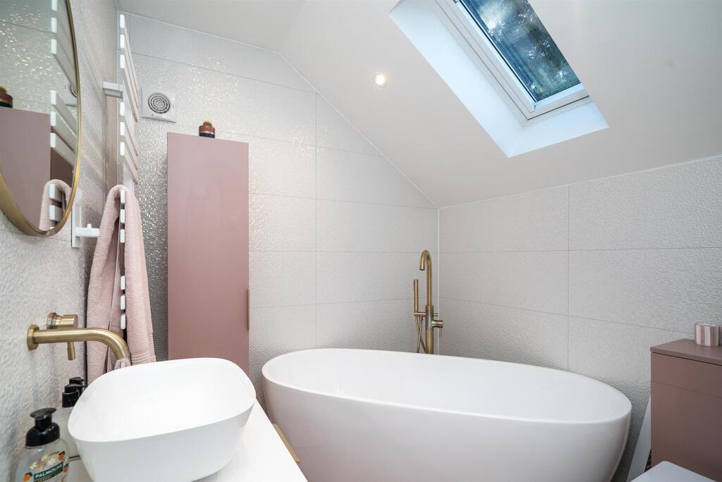 Additional image 19 of Springwood Walk, St. Albans