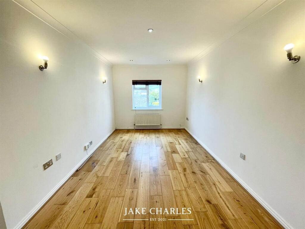 Additional image 4 of Kennedy Close, London Colney, St. Albans