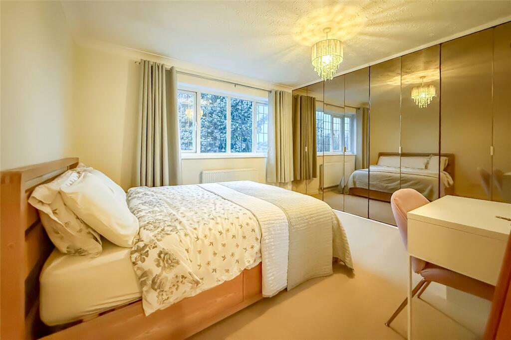 Additional image 8 of Magnolia Close, Park Street, St. Albans, Hertfordshire, AL2