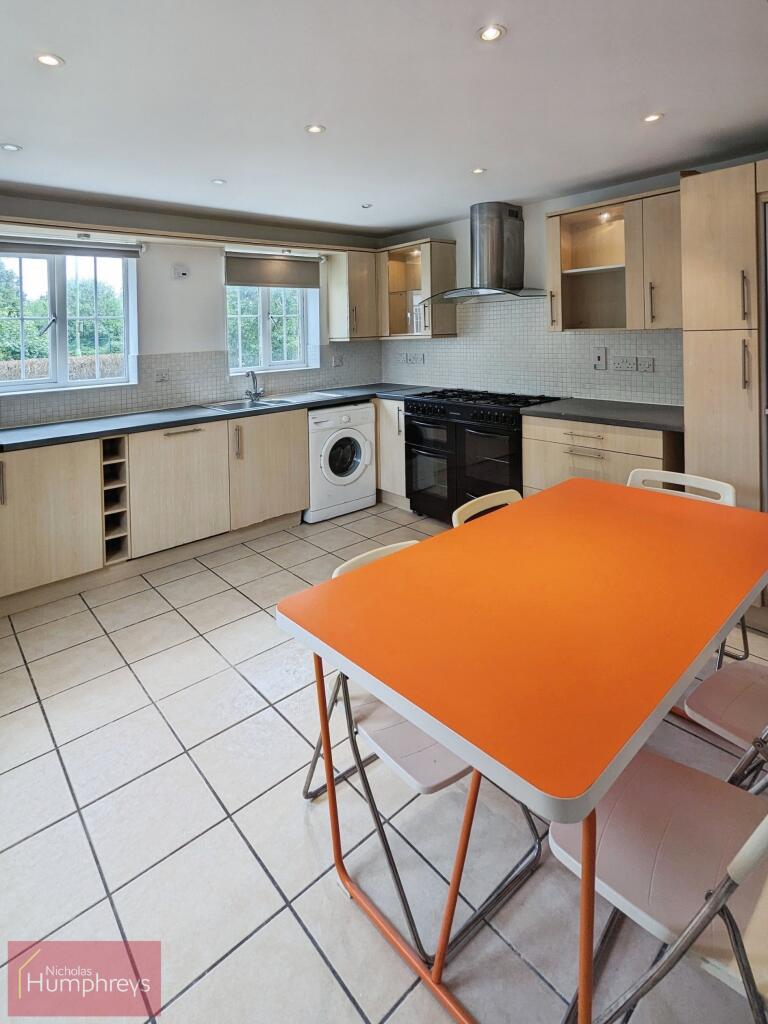 Additional image 2 of Dragon Road, Hatfield, AL10