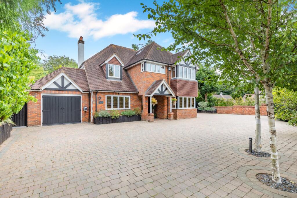 King Harry Lane, St. Albans, Hertfordshire