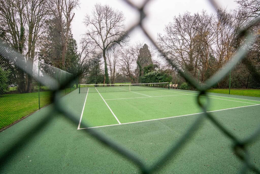 Additional image 15 of Astwick Manor, Coopers Green Lane, Hatfield, Hertfordshire, AL10