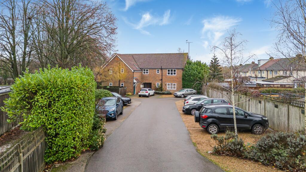 Additional image 11 of Banfield Court, London Colney, AL2