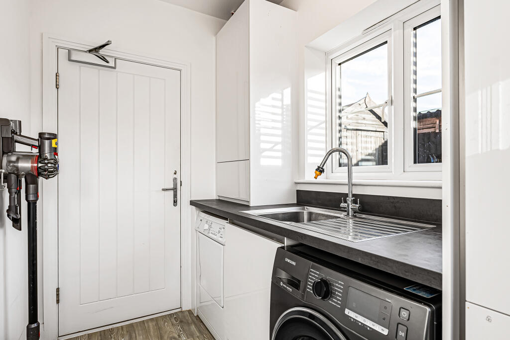 Additional image 6 of The Stables, Pottersheath, AL6