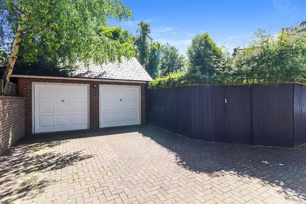 Additional image 15 of Ladysmith Road, St. Albans, Hertfordshire, AL3