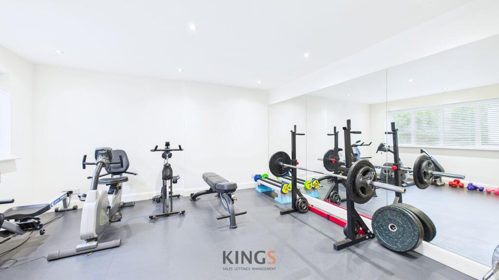 Additional image 21 of Upland Drive, Brookmans Park, AL9