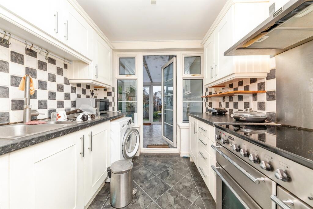 Additional image 8 of Applecroft Road, Welwyn Garden City