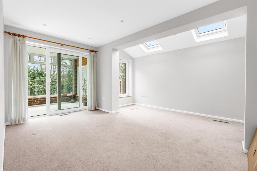 Additional image 7 of Carleton Rise, Welwyn