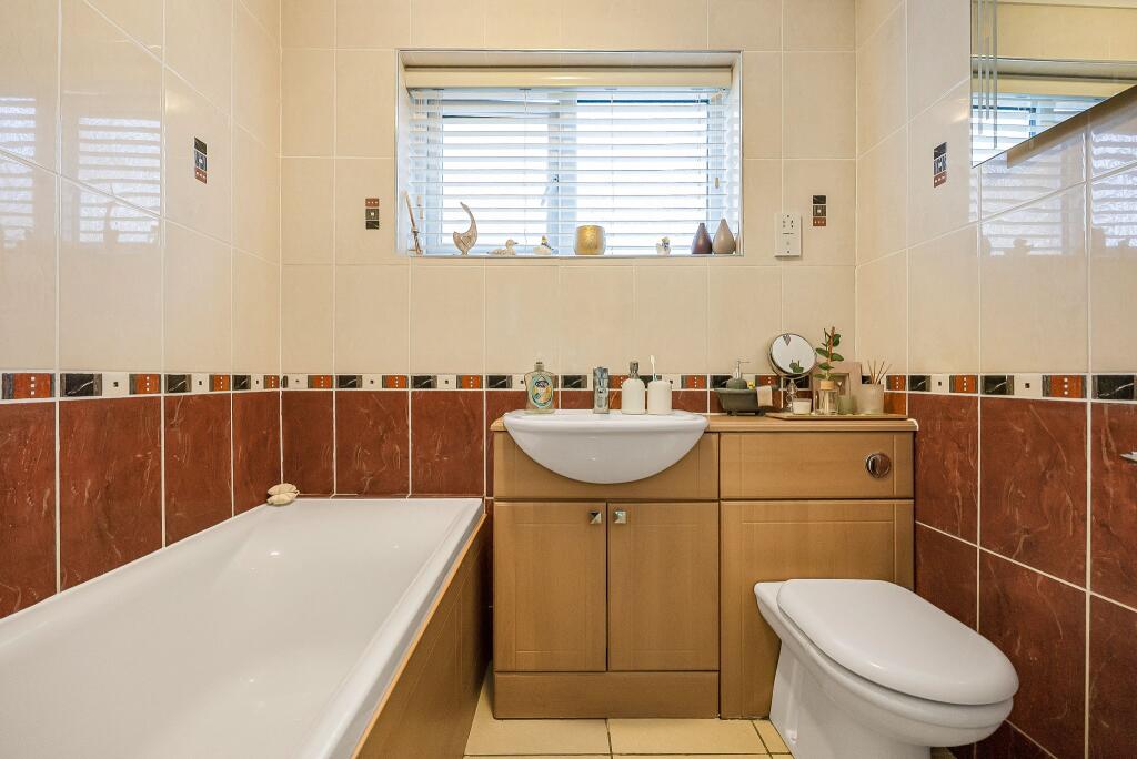 Additional image 15 of Alderman Close, Welham Green, AL9