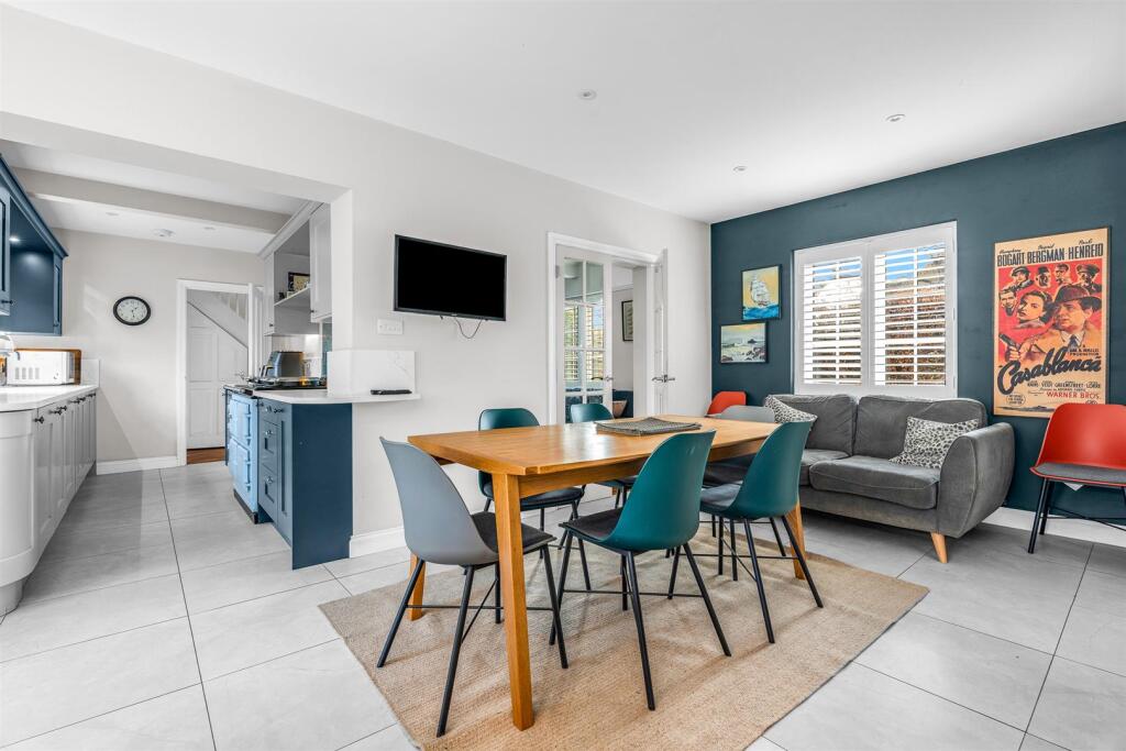 Additional image 5 of Youngs Rise, Welwyn Garden City