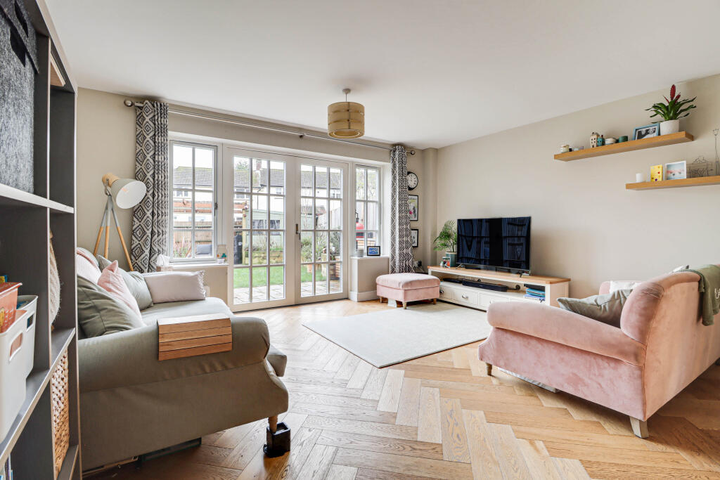 Additional image 6 of Black Cat Close, Redbourn, AL3